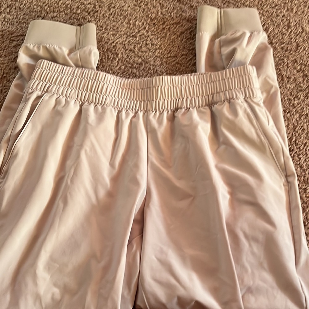 Banana republic standard jogger - Picture 2 of 8